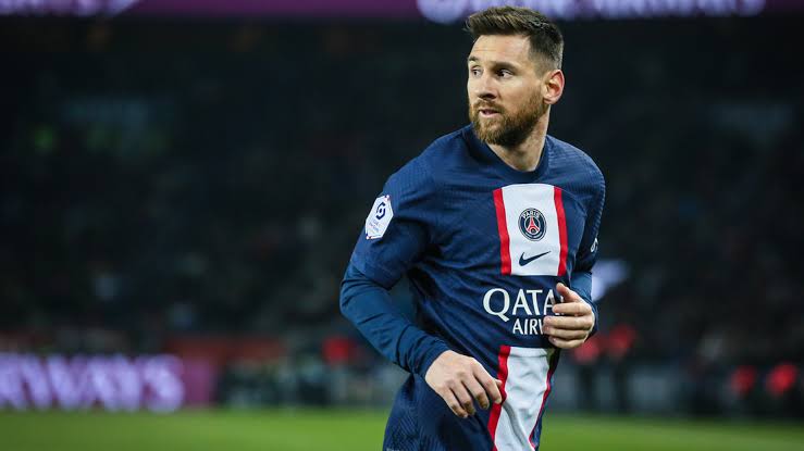 صورة برشلونة يصدم ميسي 