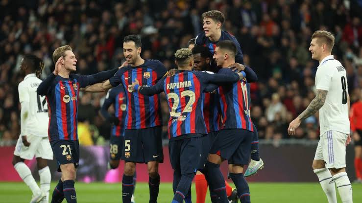 صورة لاعب برشلونة يفكر في الرحيل 