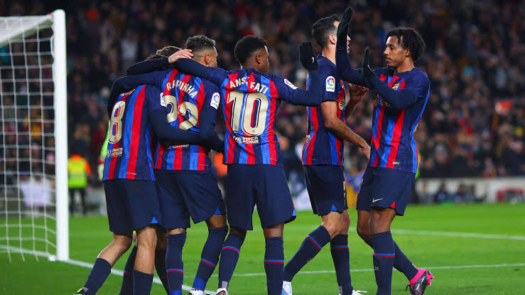 صورة خماسي برشلونة مهدد بالغياب 