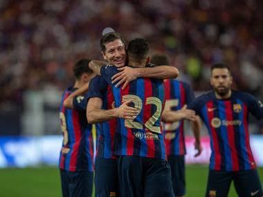 صورة تشافي في حيرة بسبب هذا اللاعب.. طالع التفاصيل 