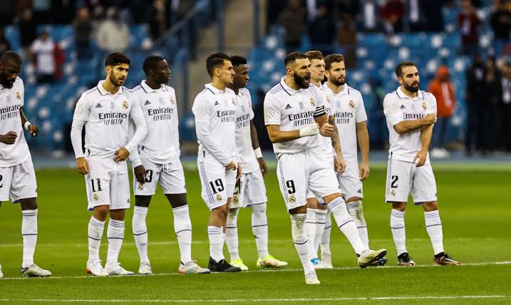 صورة نجم ريال مدريد يحسم مستقبله