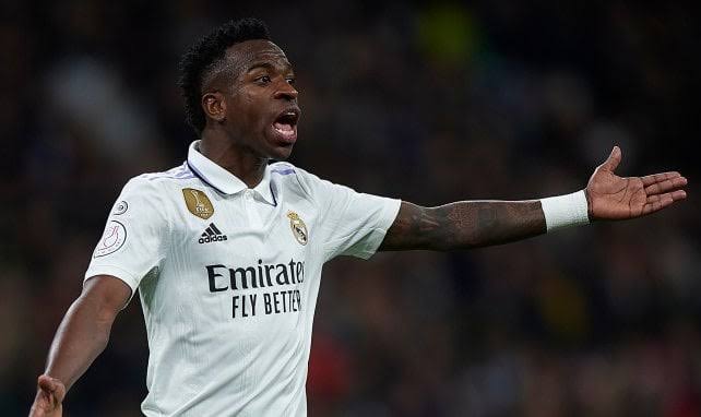 صورة عاجل .. فينيسيوس يهدد بالرحيل عن ريال مدريد 