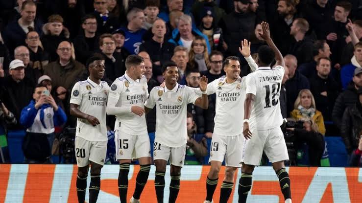 صورة نجم ريال مدريد يسخر من السيتي بهذه الطريقة 