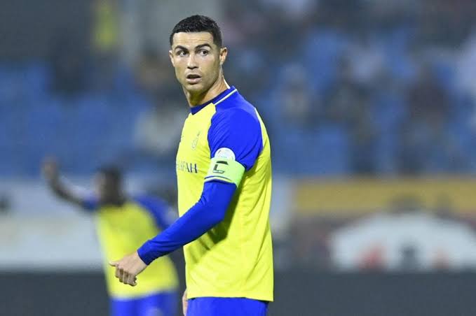 صورة كريستيانو رونالدو يحسم مستقبله مع النصر السعودي 