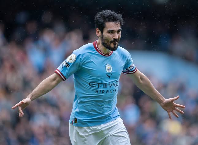 صورة بديل جوندوجان يداعب برشلونة في الصيف 