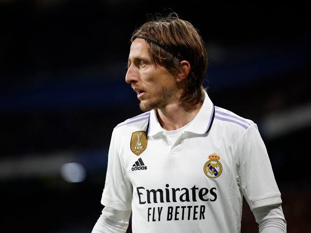 صورة مودريتش يقترب من الدوري السعودي 