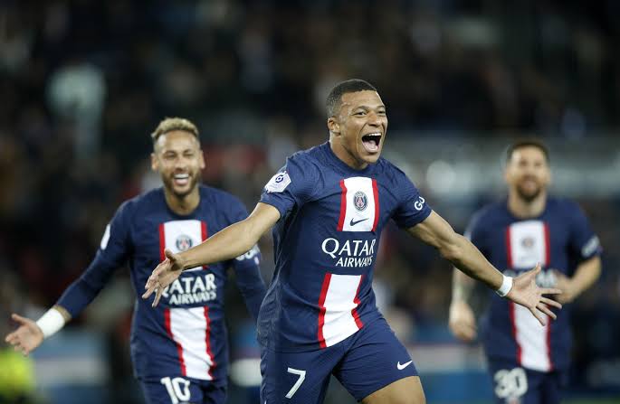 صورة مفاجأة قوية بشأن تعاقد ريال مدريد مع كيليان مبابي 