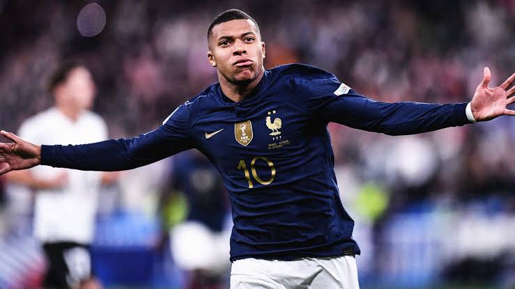 صورة ريال مدريد يتبع خطة الصمت للحصول على مبابي