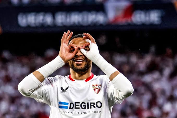 صورة النصيري يدق أبواب الدوري السعودي في الصيف الجاري 