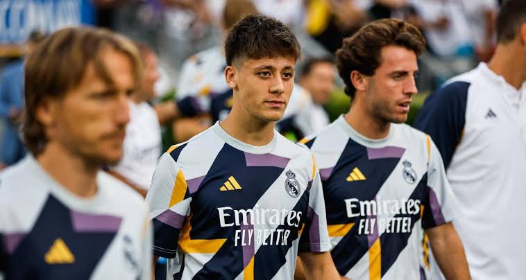 صورة غولر يفاجئ جمهور ريال مدريد 