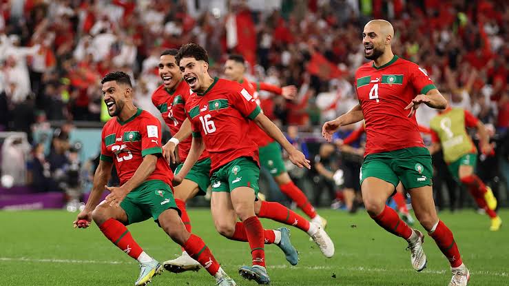 صورة تطورات انتقال نجم منتخب المغرب لمانشستر يونايتد