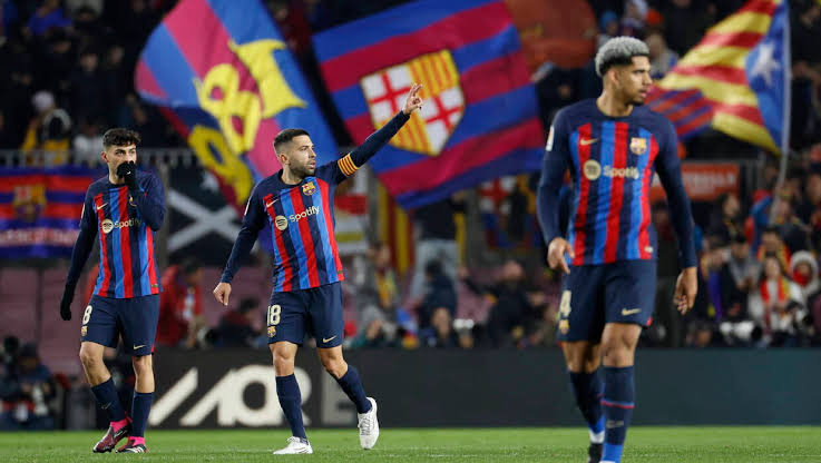 صورة سداسي برشلونة قريب من الرحيل 