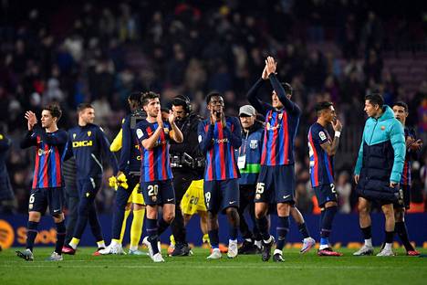 صورة منتخب إسبانيا يسعى لخطف موهوب برشلونة