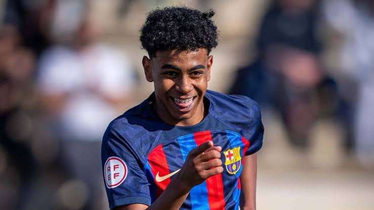 صورة احتمالية رحيل يامال عن برشلونة تتزايد