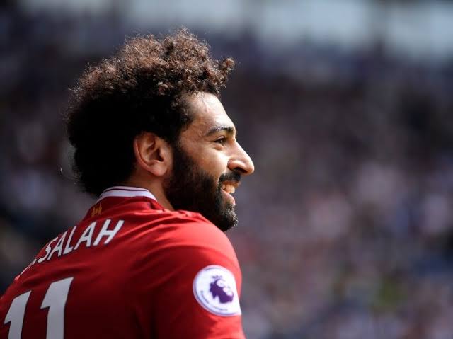 صورة محمد صلاح يحقق رقم تاريخي مع ليفربول ويتخطى ستيفن جيرارد 