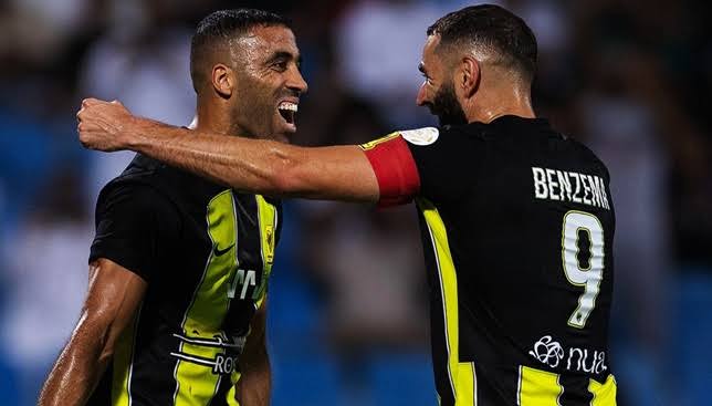 صورة نجم تشيلسي يهاجم محمد صلاح