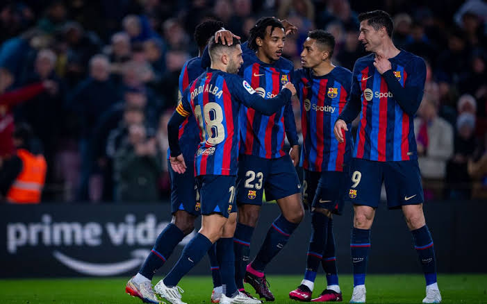 صورة نجم برشلونة يقترب من الدوري الانجليزي