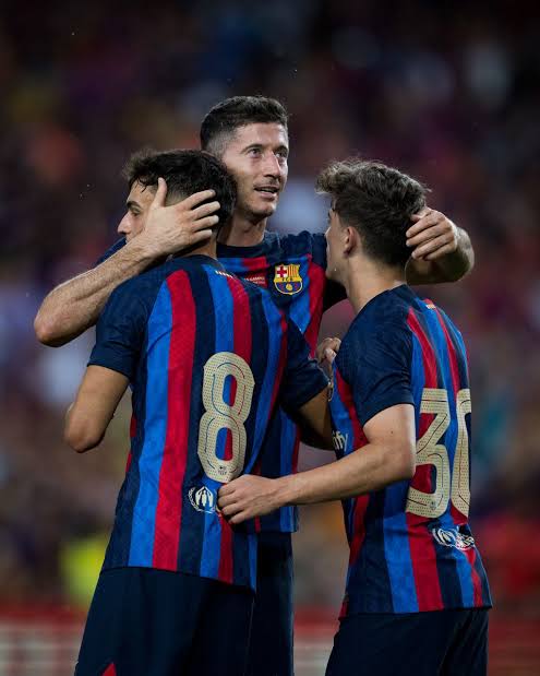 صورة نجم برشلونة يرفض عرضًا من الدوري السعودي