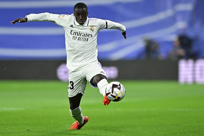 صورة ريال مدريد يمنح ميندي الفرصة الأخيرة هذا الموسم 