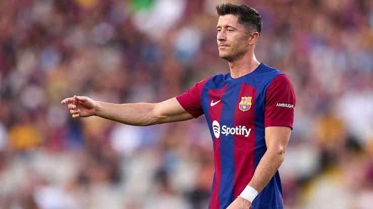 صورة موقف ليفاندوفسكي من الرحيل إلى الدوري السعودي 