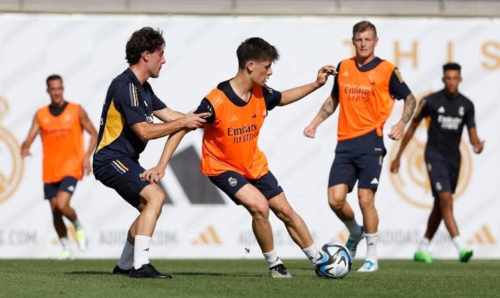 صورة صحيفة إسبانية تكشف عن موعد ظهور جولر مع ريال مدريد 
