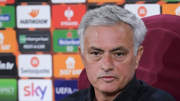 صورة مورينيو يُفاجئ ريال مدريد بتصريحات نارية 