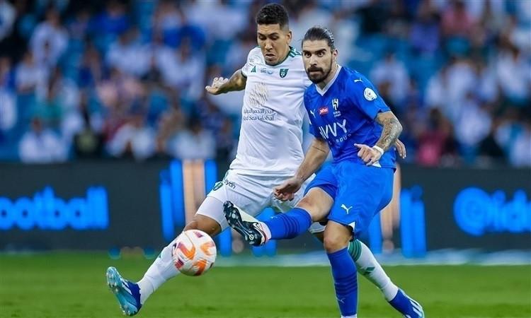 صورة الأهلي يُدوّن رقم سلبي في تاريخ الكلاسيكو أمام الهلال 