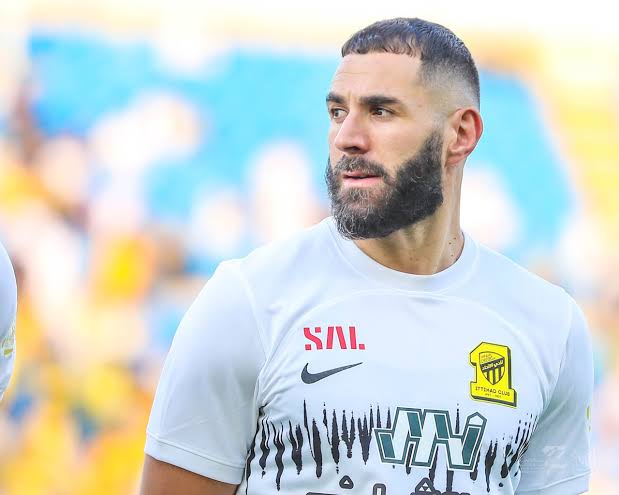 صورة سبب تراجع مستوى كريم بنزيما مع الاتحاد