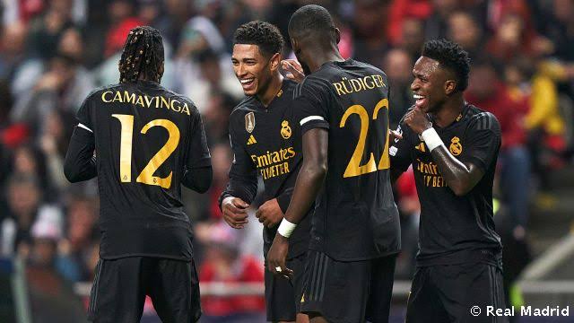 صورة نجم ريال مدريد يتمنى تجديد عقده