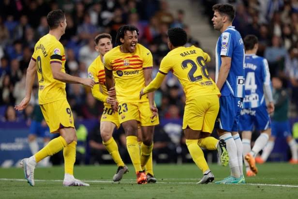 صورة برشلونة مهدد بغياب 6 لاعبين عن مواجهة ريال مدريد 