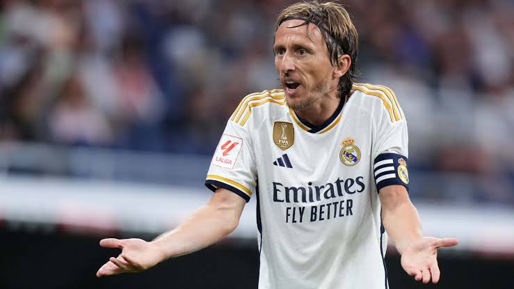 صورة لوكا مودريتش يُفاجئ ريال مدريد بتصريحات نارية حول مستقبله 