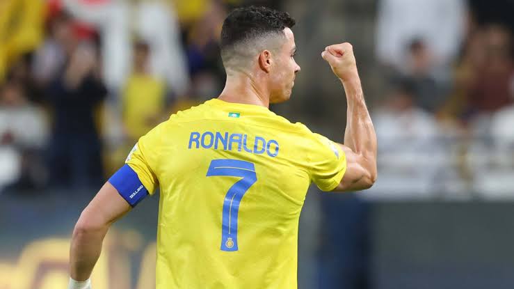 صورة الهلال يكشف مفاجأة عن كريستيانو رونالدو 