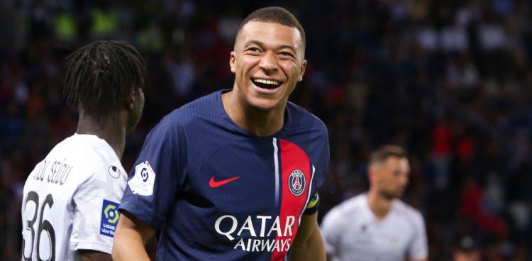 صورة ريال مدريد يحدد 4 لاعبين لتعويض مبابي