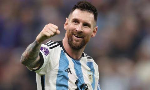 صورة ليونيل ميسي يكشف كواليس مباراة فرنسا في كأس العالم 
