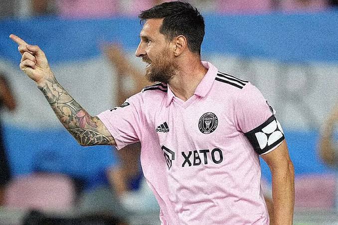 صورة ليونيل ميسي يصدم رئيس برشلونة لهذا السبب