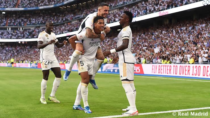 صورة ريال مدريد يُفاجئ نجم الفريق قبل مواجهة براجا في دوري أبطال أوروبا 