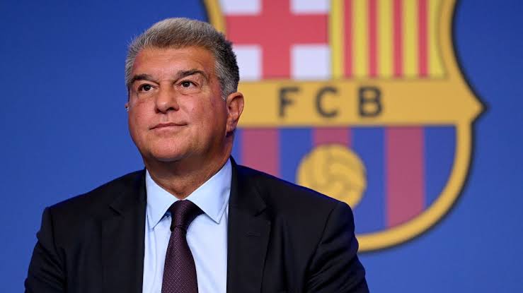 صورة رئيس برشلونة يستفز مشجع ريال سوسيداد بهذا التصريح 