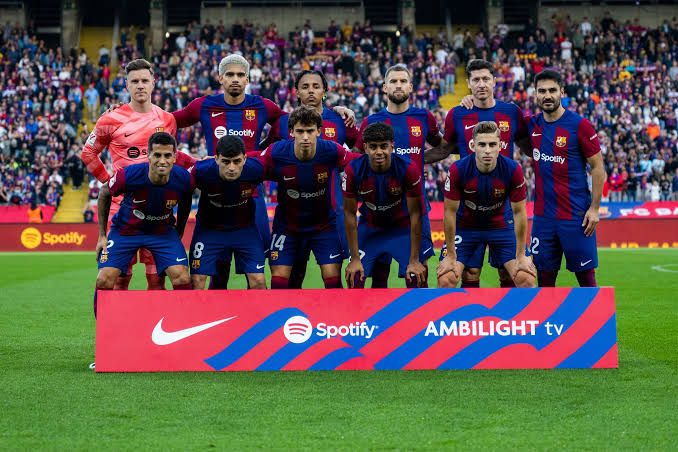 صورة نجم برشلونة يقترب من كبير الدوري الألماني 