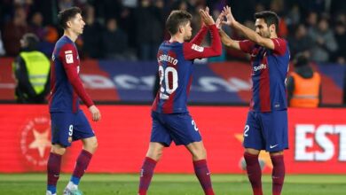 صورة مدرب ألميريا يفتح النار على برشلونة بسبب التحكيم 