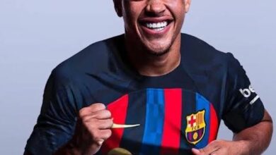 صورة برشلونة يفاجئ فيتور روكي 
