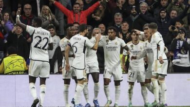 صورة حارس ريال مدريد يتلقى إهانة لاذعة من زوجة لونين!
