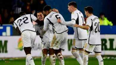 صورة صحفي اسباني يفاجئ جمهور ريال مدريد 