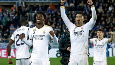 صورة مدافع ريال مدريد يغيب عن التدريبات الجماعية قبل مواجهة برشلونة بنهائي السوبر الإسباني 