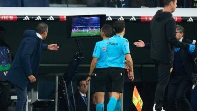صورة بعد الهزيمة من ريال مدريد.. مدرب ألميريا يسخر من حكم المباراة 