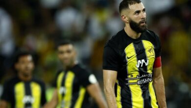 صورة كريم بنزيما يثير غضب جماهير الاتحاد بهذا التصرف
