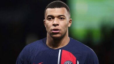صورة باريس سان جيرمان يهدد برشلونة بعد اقتراب مبابي من الانتقال إلى ريال مدريد 