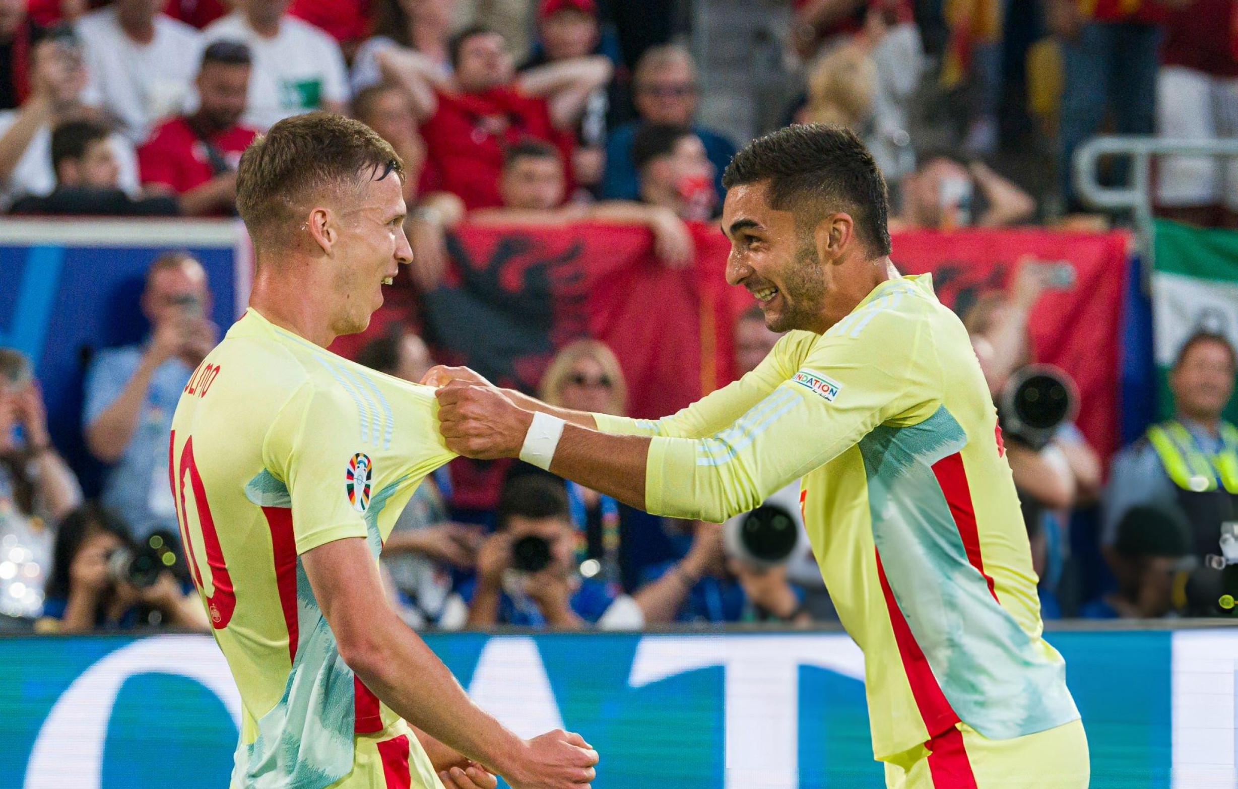 صورة نجم برشلونة يحقق رقم قياسي مع إسبانيا في يورو 2024