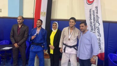 صورة جامعتي القاهرة وعين شمس ومعاهد التعليم العالي يسيطرون على المراكز الاولى في بطولة الجودو للجامعات