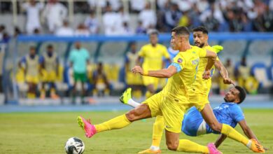 صورة النصر يرفع الراية البيضاء أمام الهلال