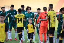 صورة نادي وادي دجلة يتغلب على زد اف سي بنتيجة 2-1.. ولاعبو الفريقين يصطحبان أطفال من مؤسسة فيس للأطفال في احتياج خلال دخولهما أرض الملعب